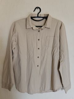 (Category: ) located in . Submitted by me2ucloset (Listing ID 1325841167, Image 1). Description: .