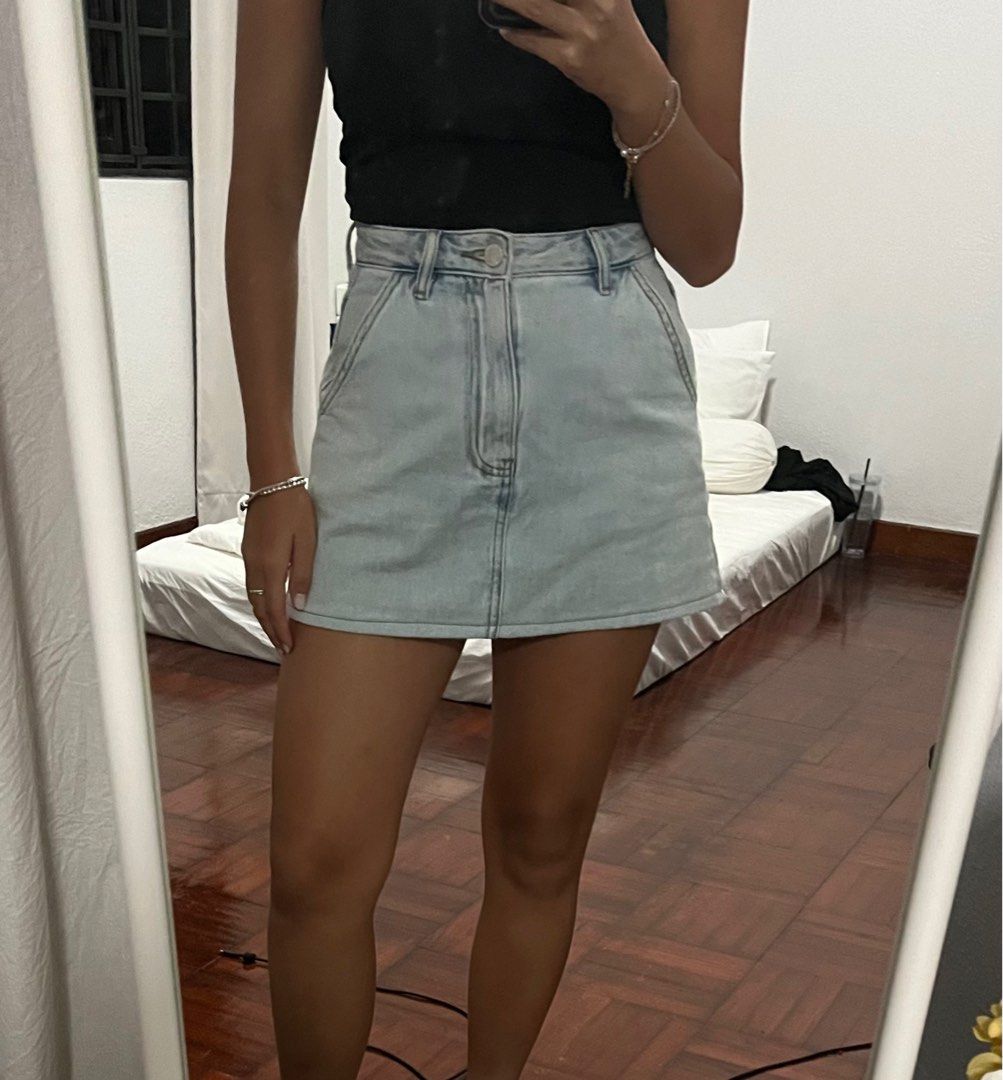 LOVET take command belted denim skirts light wash Women s Fashion Bottoms Skirts on Carousell