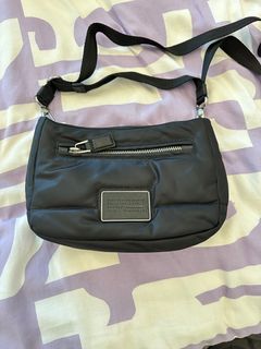 Marc jacobs sling bag singapore discount