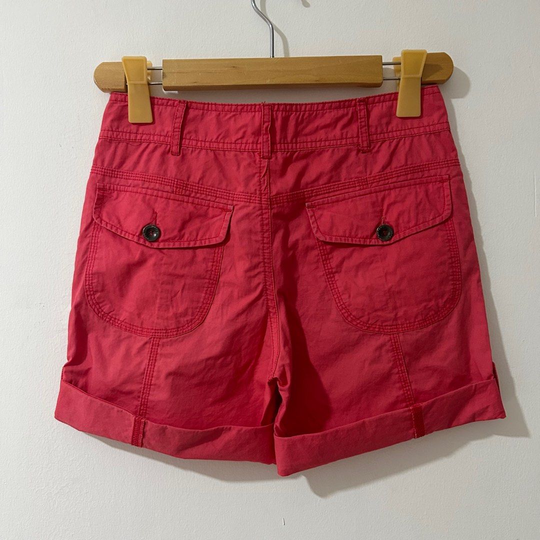 Cargo shorts red clearance