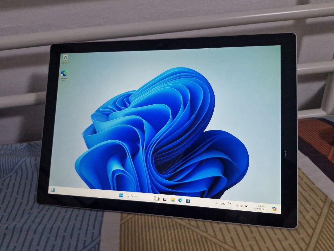 Surface Pro 6（Core i5/256GB/8GB） Microsoft Surface Pro 6 i5 256GB SSD | Windows 11 Laptop - Tec Hut