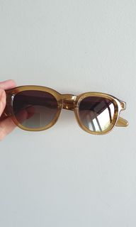 (Category: ) located in . Submitted by eyewearboutique (Listing ID 1325896952, Image 1). Description: .