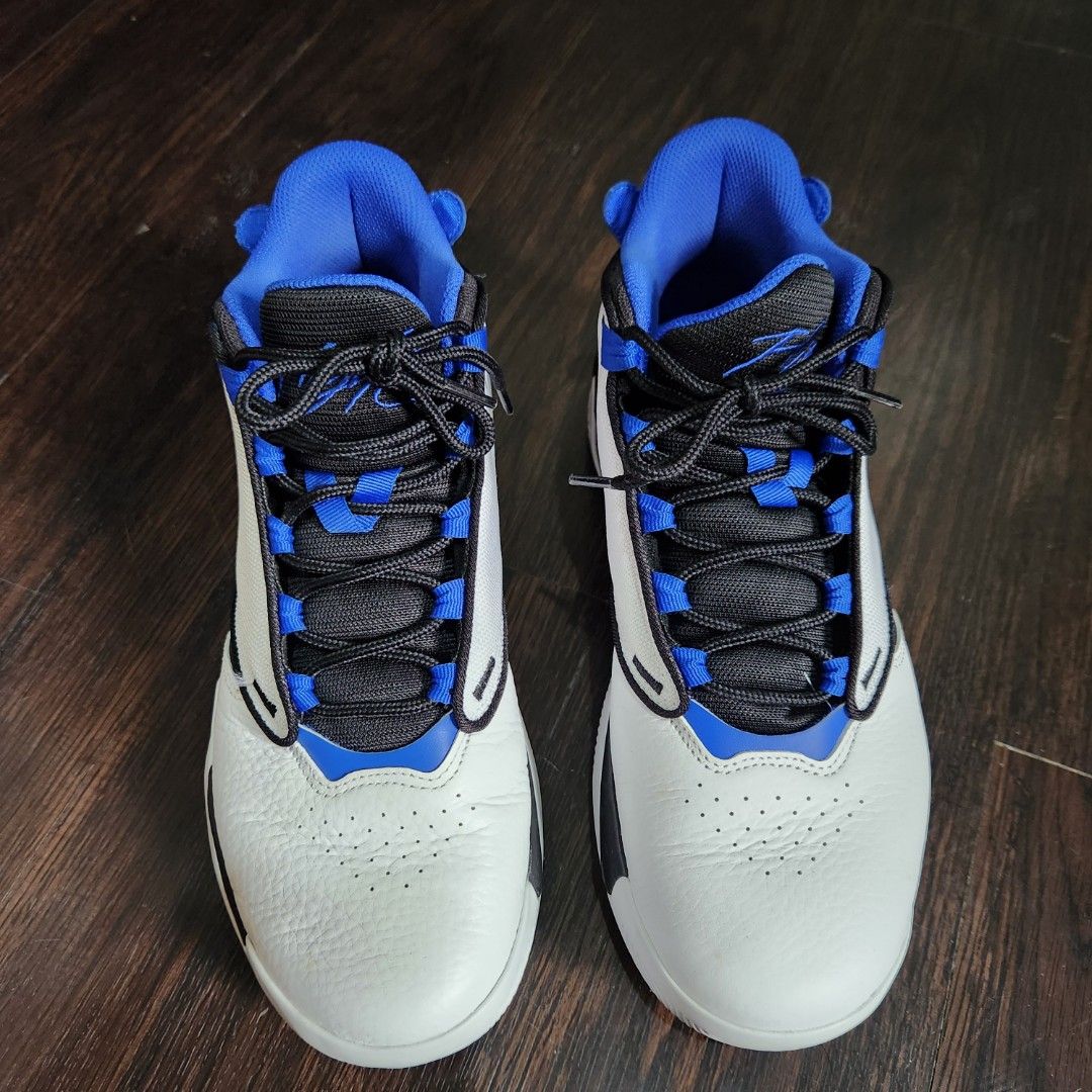 Nike air jordan max aura 4 hyper royal (Category: Sneakers) located in Muntinlupa City. Submitted by lalalpz (Listing ID 1325835922, Image 1). Description: Nike air jordan max aura 4 hyper royal us 9.5 mens almost new box not included.