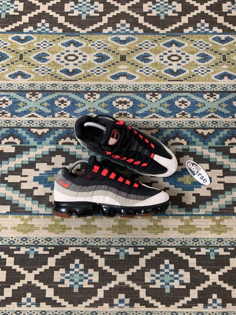 Nike Air VaporMax 95 Hot Red Fesyen Pria Sepatu Sneakers di Carousell