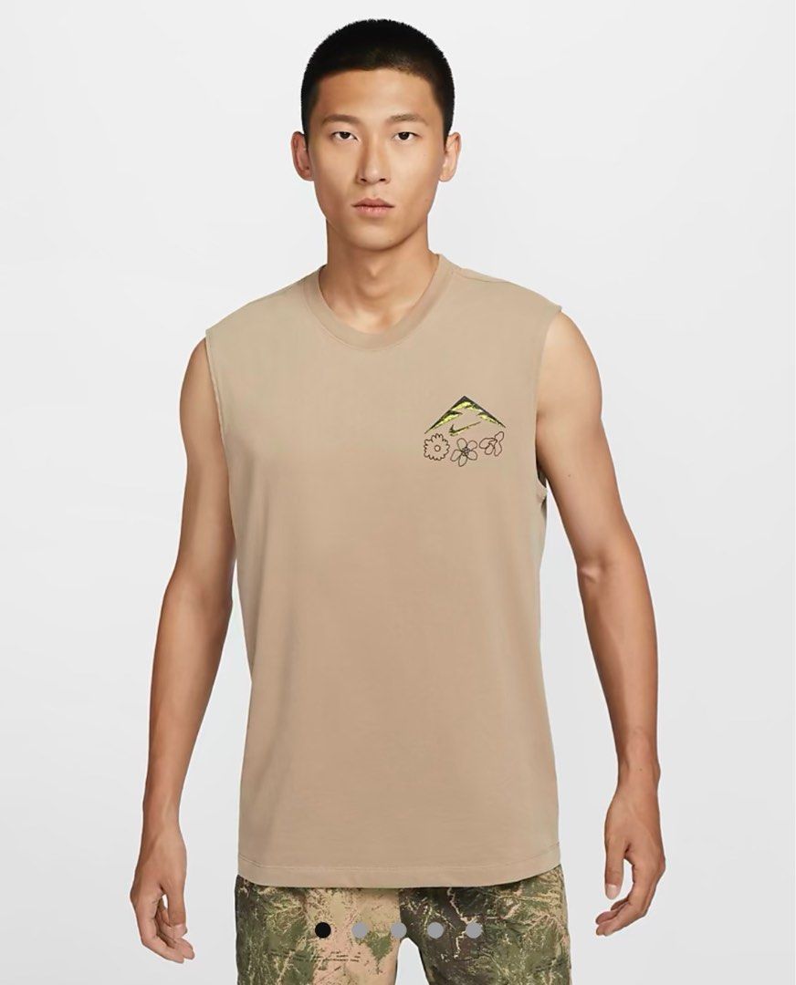 Nike Men s Dri FIT Sleeveless Running Shirt XL Men s Fashion Activewear on Carousell