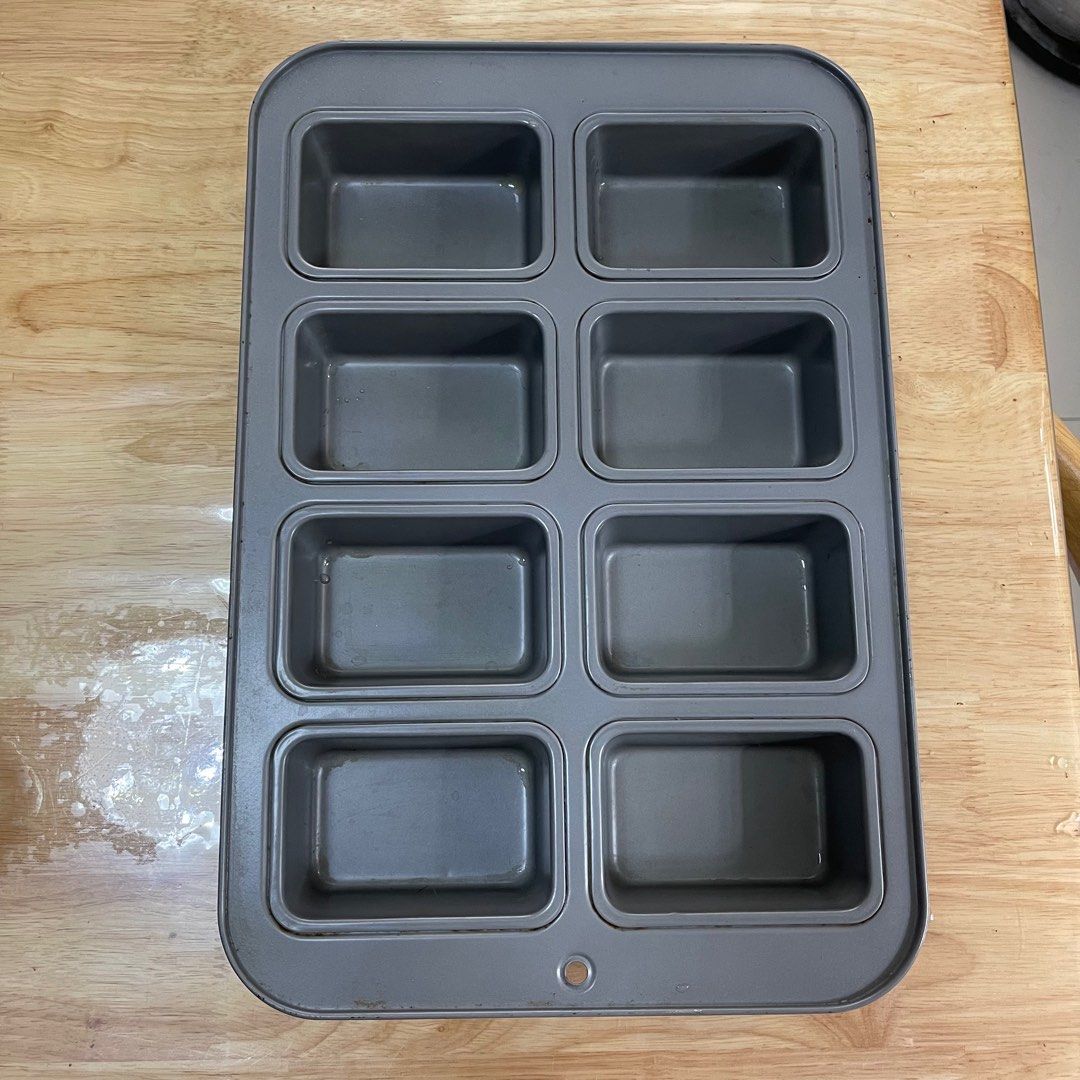 Non stick mini loaf mini cake mamon bars pan (Category: Bakeware) located in San Jose. Submitted by salt02 (Listing ID 1325810749, Image 2). Description: Lightly used Bought in US Can be used for muffin bars. Mamon. Mini cake bars. Mini loaf etc.