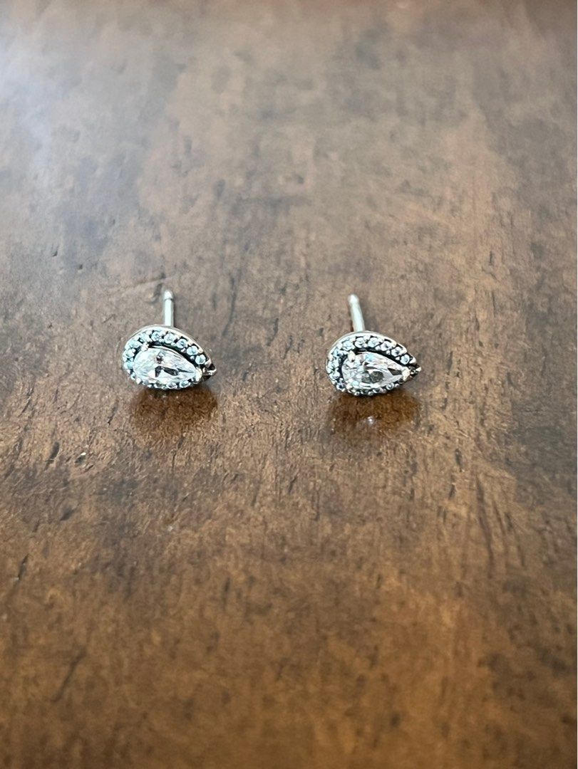 Teardrop pandora earrings clearance