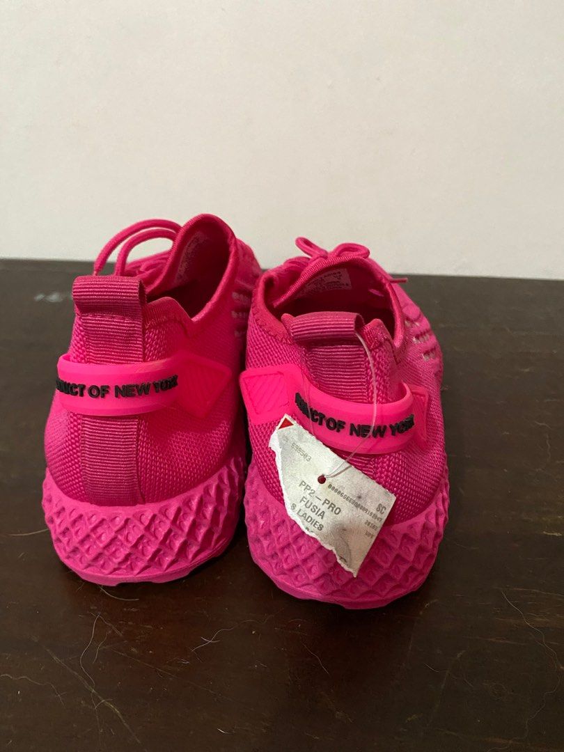 Pony PP2-Pro walking sneakers (Category: Sneakers) located in Makati City. Submitted by basicsndeclutter (Listing ID 1325819981, Image 3). Description: New, from the US. Original price is around Php 2,600. Size US 8, fuchsia. Lightweight and comfy. .