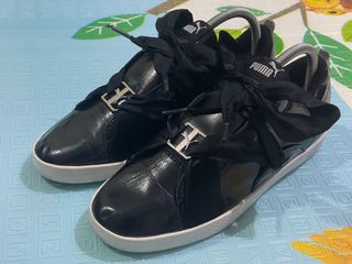 (Kategori: ) berada di . Dikirim oleh kecanduan.sepatu (ID iklan 1325871374, Gambar 1). Deskripsi: .