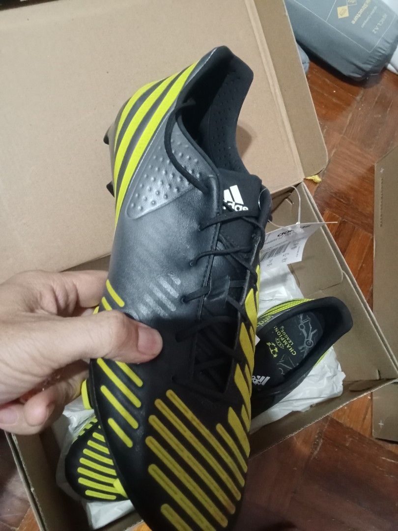 Rare Adidas predator vintage champions league edition lz TRX fg uk12 (Category: Other Sports Equipment and Supplies) located in Kuala Lumpur. Submitted by kuancheesheng (Listing ID 1325834910, Image 2). Description: minimising my collections letting this go for rm250 only brand new unworn with tags and box. pickup maluri cheras. pos rm20.