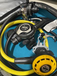Scubapro MK17 & R390 Scuba diving Regulator, Sports Equipment, Sports ...