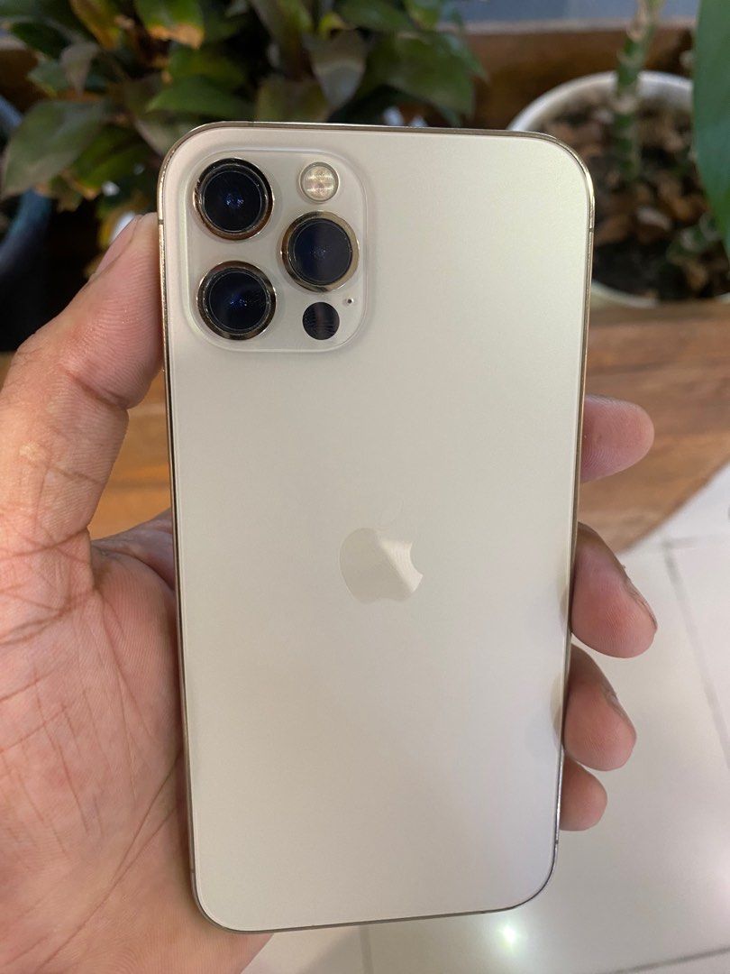 Secondhand iPhone 12Pro 128gb HK variant (Category: iPhone 12 Series) located in Manila. Submitted by orlandotub99548 (Listing ID 1325844004, Image 2). Description: Available iPhone 12Pro 128gb Secondhand Hk variant 93% battery health See pic for more details Pickup store secondfloor Greenhills Shopping Center Stall no.Y-40 near admin office 📌We accept Gcash 📌We accept banktrans 📌We accept Ggives 📌We accept credit card 📌we do Cod door to doo