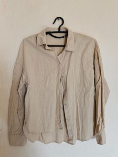 (Category: ) located in . Submitted by me2ucloset (Listing ID 1325842005, Image 1). Description: .