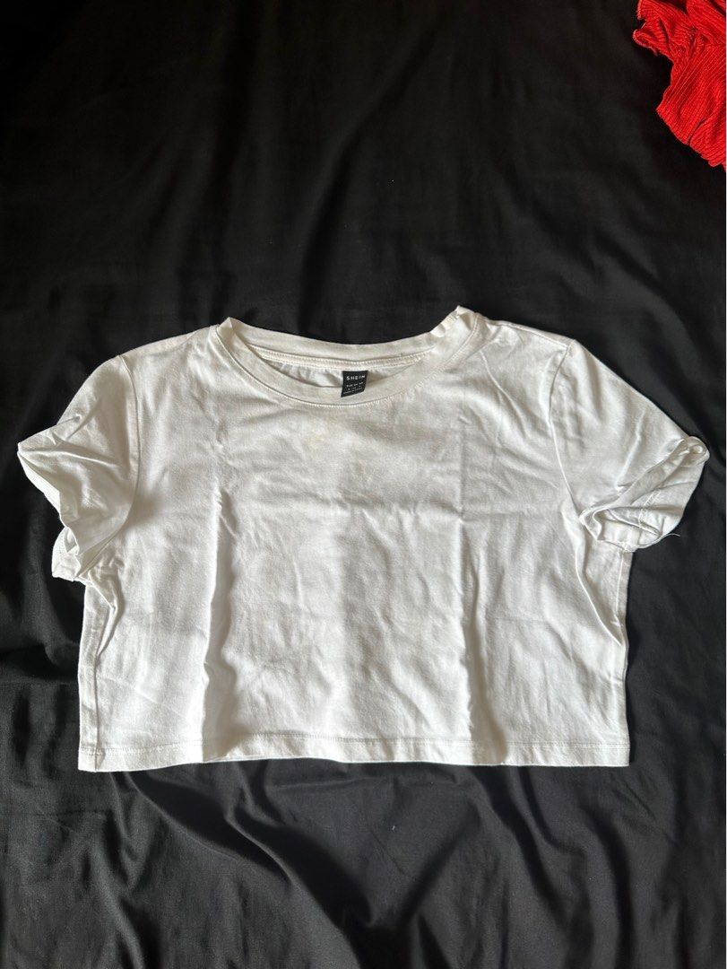 SHEIN basic white crop tee (Category: Shirts) located in Manila. Submitted by telle_preloved (Listing ID 1325906742, Image 3). Description: Used ONCE only No when worn photos (can’t fit too small for me) All available photos POSTED already .