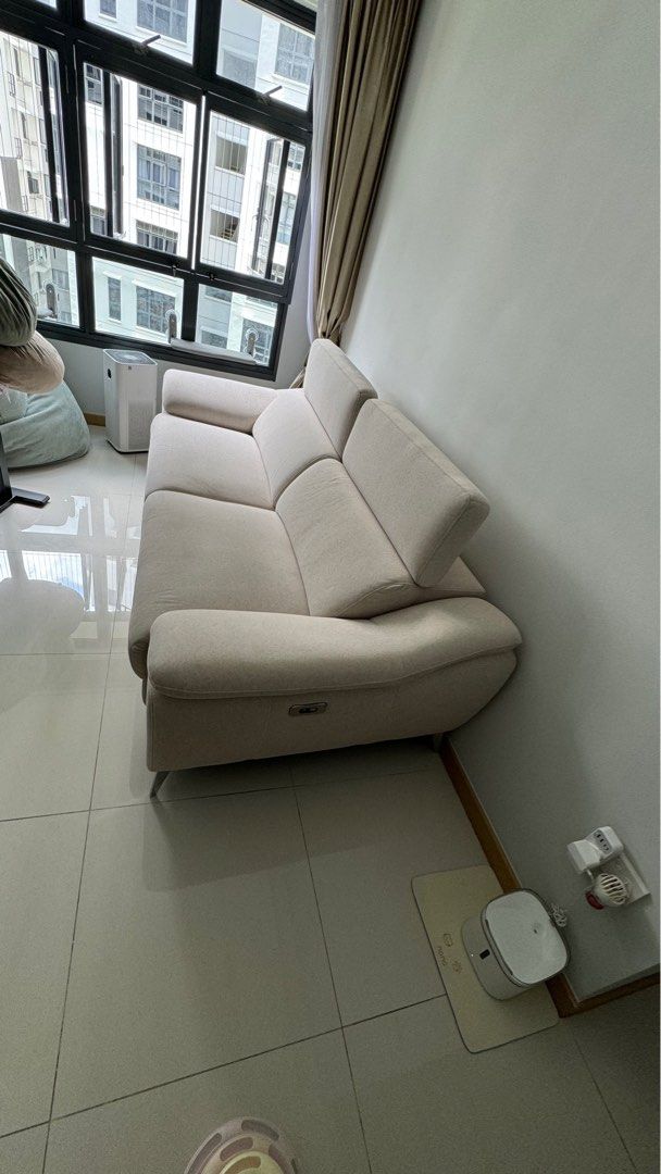 Sofa (Category: Sofas) located in Singapore. Submitted by hungrymonster (Listing ID 1325850893, Image 3). Description: • Pet friendly material • Incliner not recliner •USb charging point.