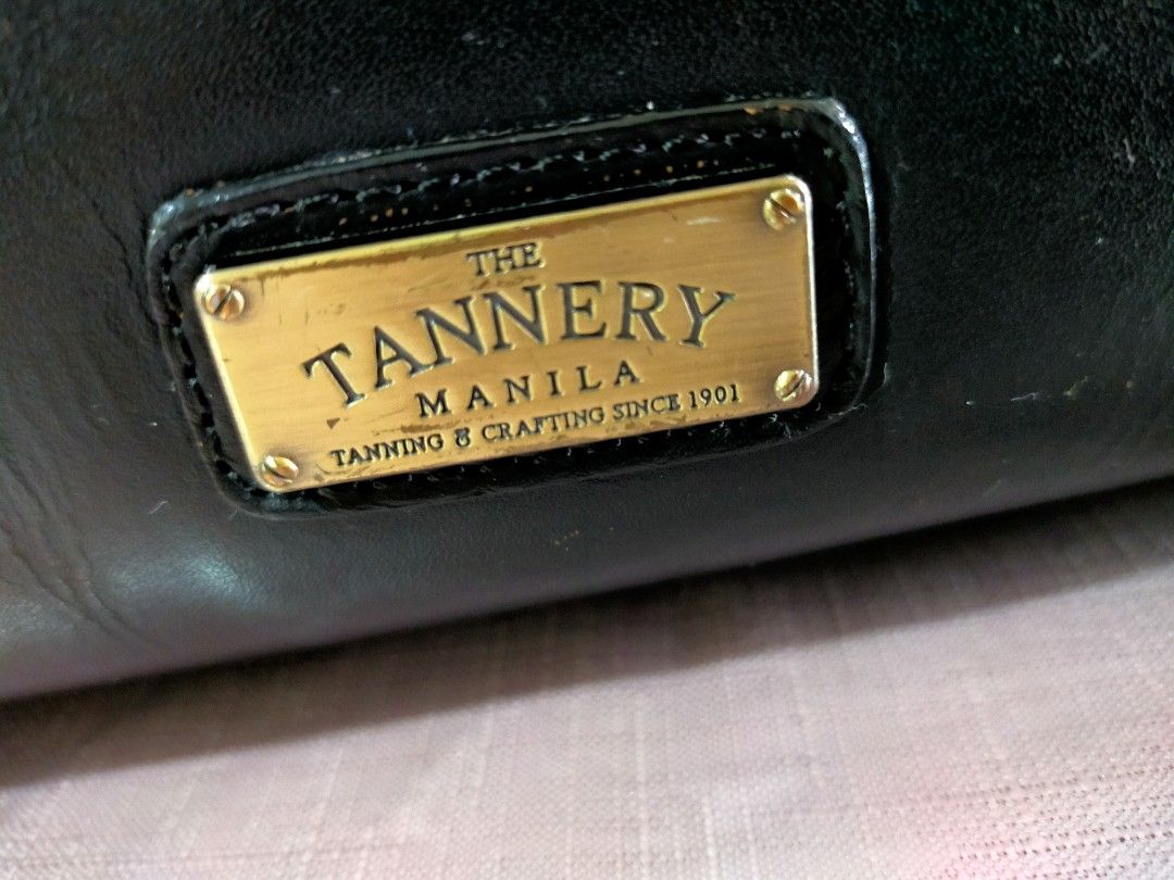 The Tannery Manila (Category: Luxury Bags & Wallets) located in Quezon City. Submitted by mcmp1216 (Listing ID 1325865460, Image 2). Description: Pre-owned Black Leather Price negotiable.