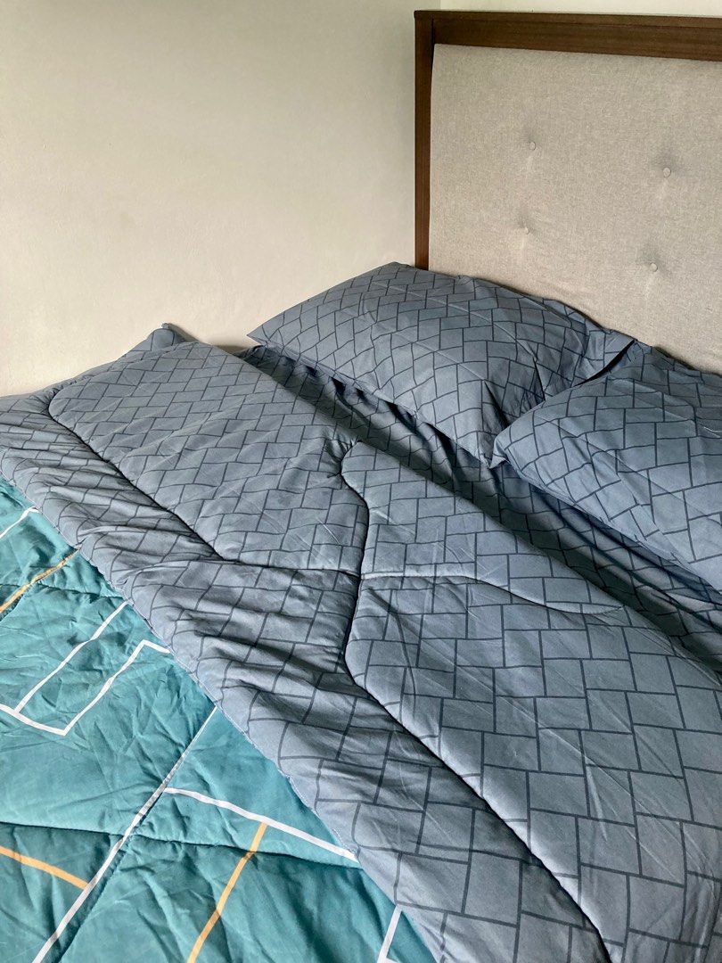 Ultima Bed in a Bag (Full Size) (Category: Bed Frames & Mattresses) located in Dasmarinas. Submitted by fermosaclothing (Listing ID 1325806723, Image 2). Description: 2 Pillow Cases (20”x30”) Comforter (80”x92”) Fitted (54”x78” RFS: too big for our bed .