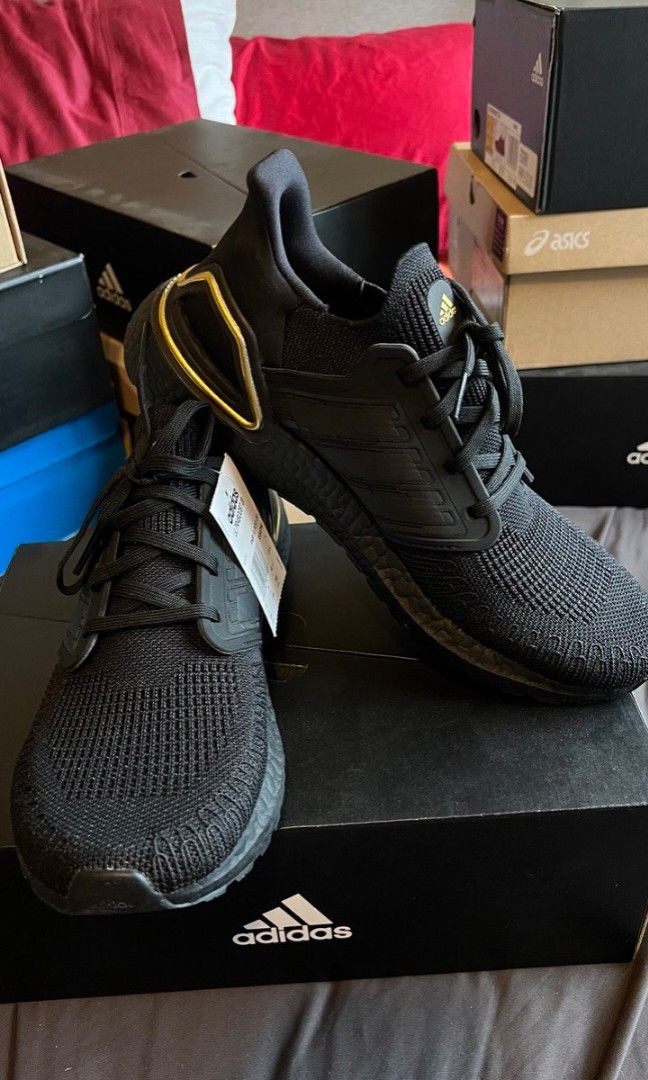ULTRA BOOST LIMITED EDITION GOLD