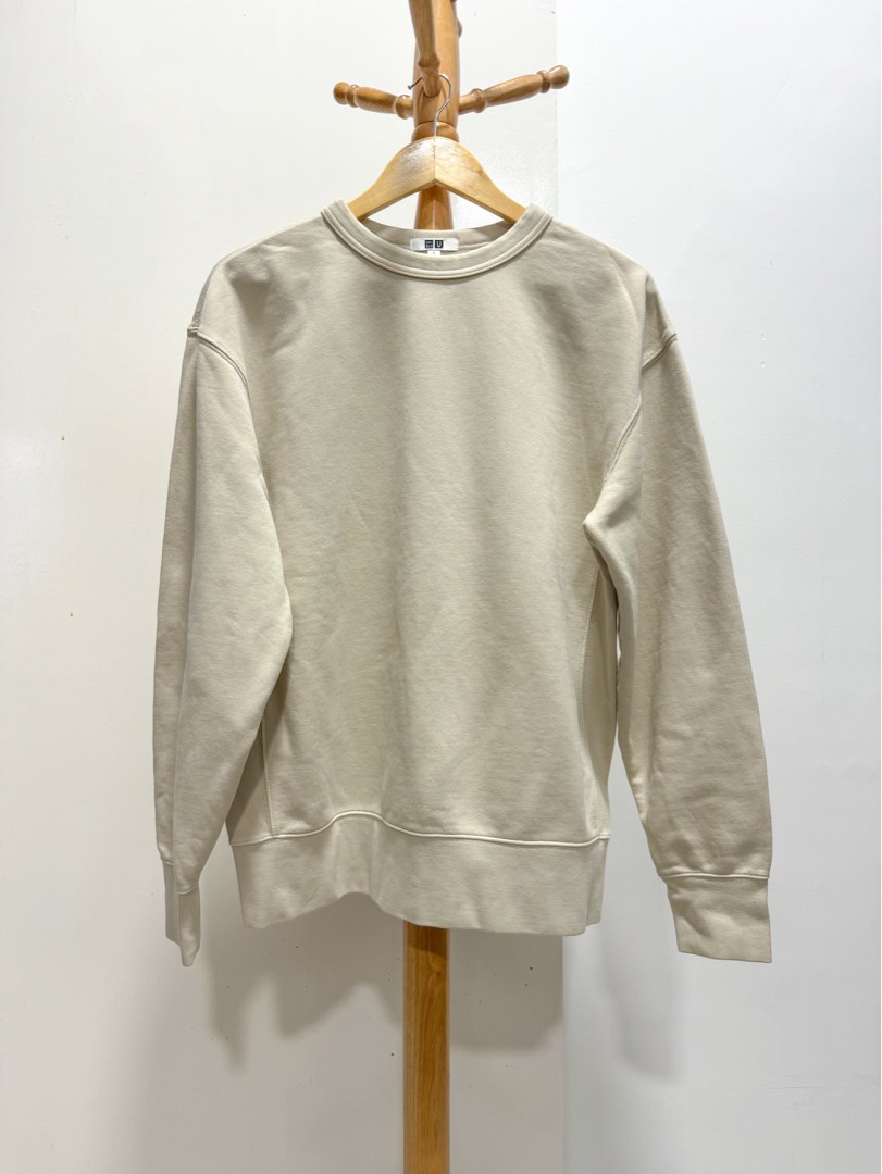 Uniqlo U Wide Fit Sweatshirt Men s Fashion Tops Sets Hoodies on Carousell