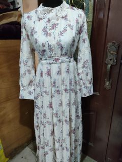 (Category: ) located in . Submitted by zerra.wardrobe (Listing ID 1325932040, Image 1). Description: .