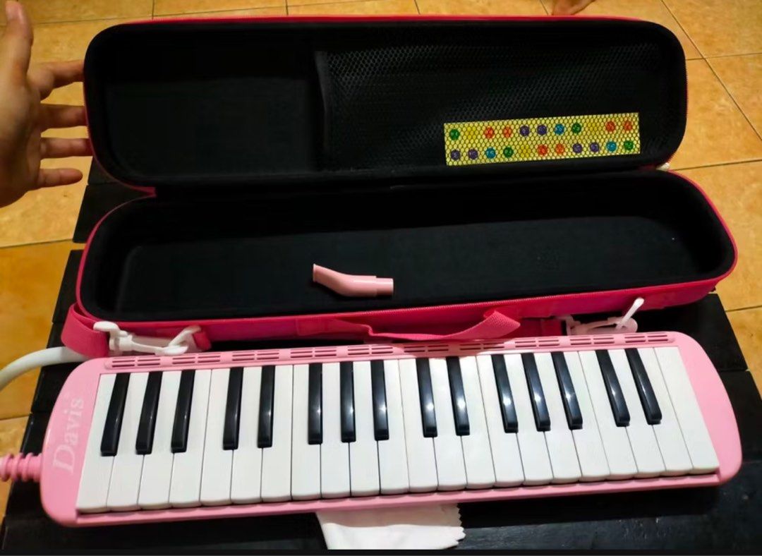 37 keys Melodica piano (Category: Musical Instruments) located in Pasay City. Submitted by shirley.manacsa (Listing ID 1326077216, Image 2). Description: .