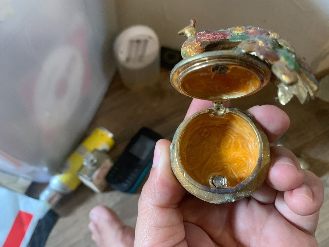 3 pcs mini bird containers (brass) (Category: Food Organization & Storage) located in Marikina City. Submitted by oldschooljunkies (Listing ID 1326031236, Image 3). Description: .