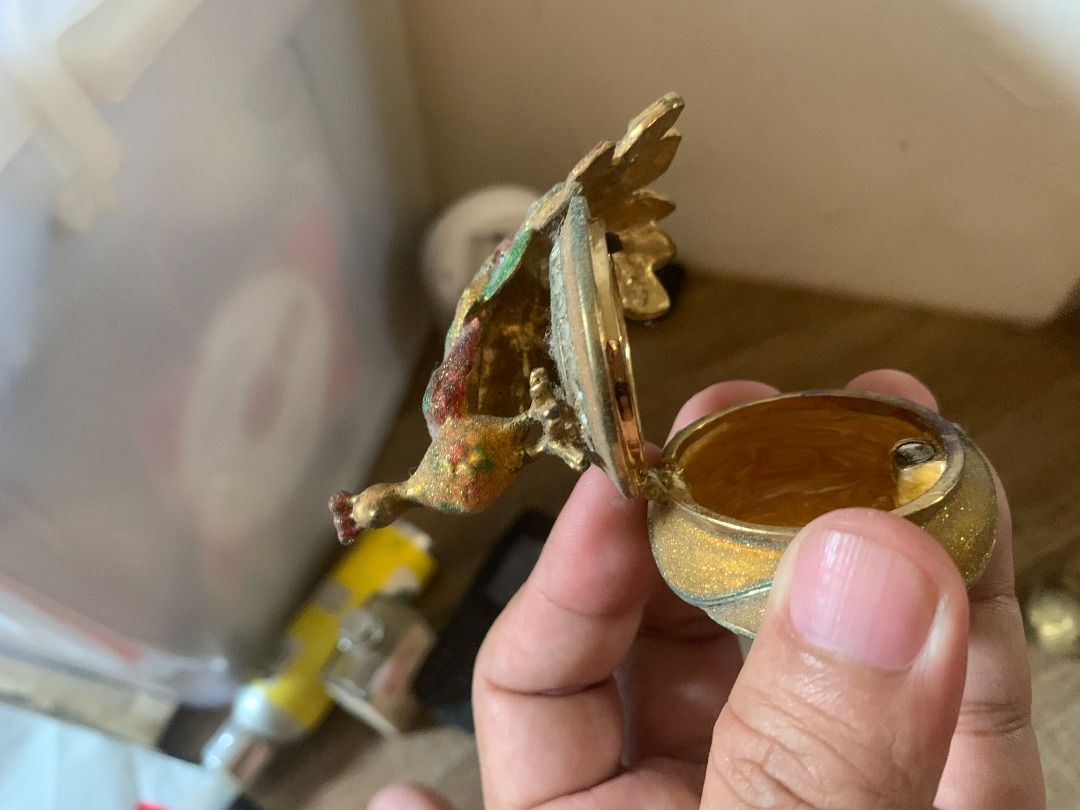 3 pcs mini bird containers (brass) (Category: Food Organization & Storage) located in Marikina City. Submitted by oldschooljunkies (Listing ID 1326031236, Image 2). Description: .