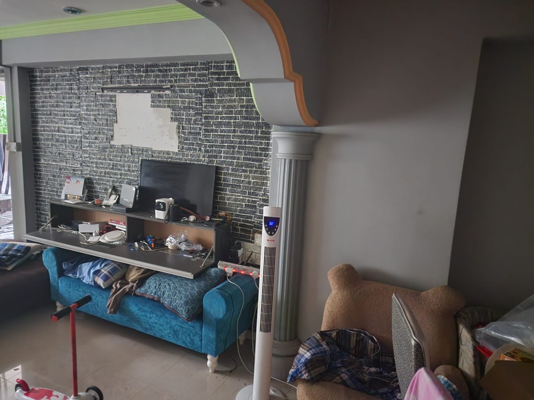 (Category: ) located in . Submitted by gkmkyypsyk18240 (Listing ID 1326071726, Image 1). Description: .