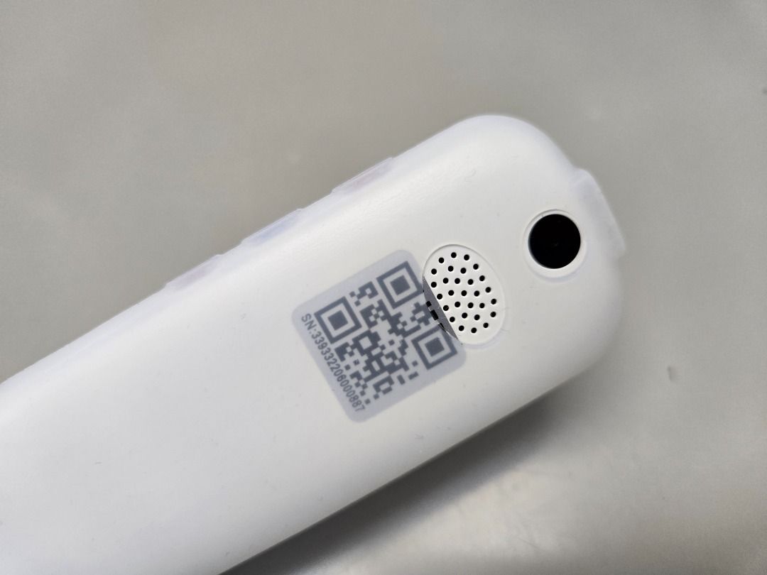 AI Translator 智能拍照掃描翻譯筆粵語發音多國語言AI翻譯神器上網人工智能雙向即時翻譯機(多種語言即時雙向翻譯, 相機版) SD Card  卡。3.5吋touch screen 觸摸屏，旅行，學外語既必備神器