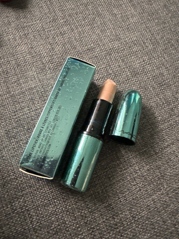 Authentic Mac 🫦 (Category: Makeup) located in Davao. Submitted by eiynah (Listing ID 1326024432, Image 2). Description: 💋 Bnew but with flaw 💋 Decluttering.