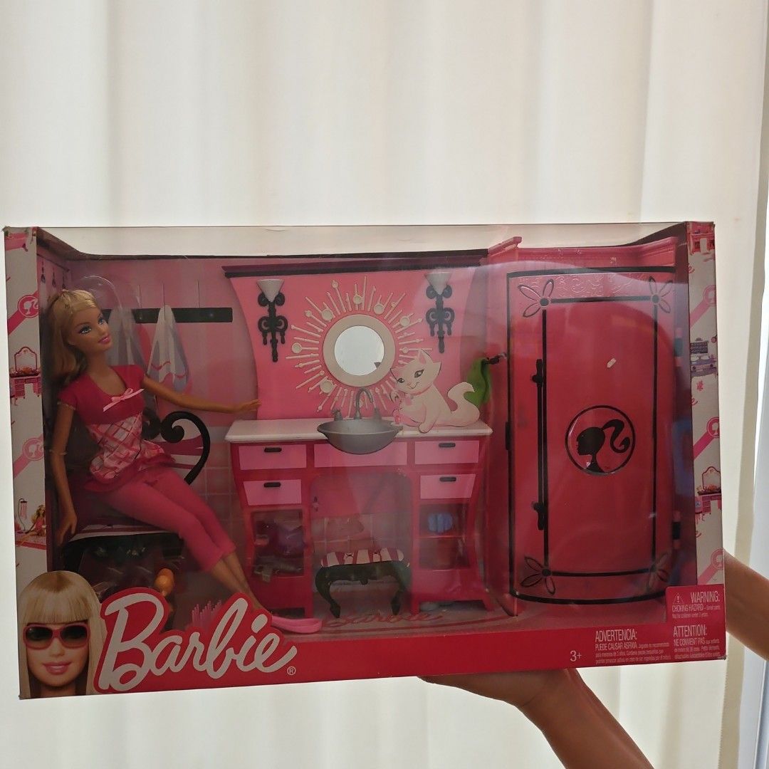 Barbie makeup room clearance