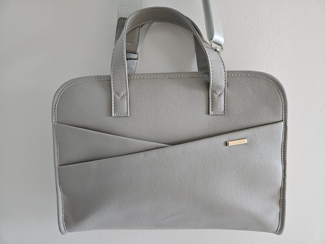 Brand new laptop bag, Computers & Tech, Parts & Accessories, Laptop