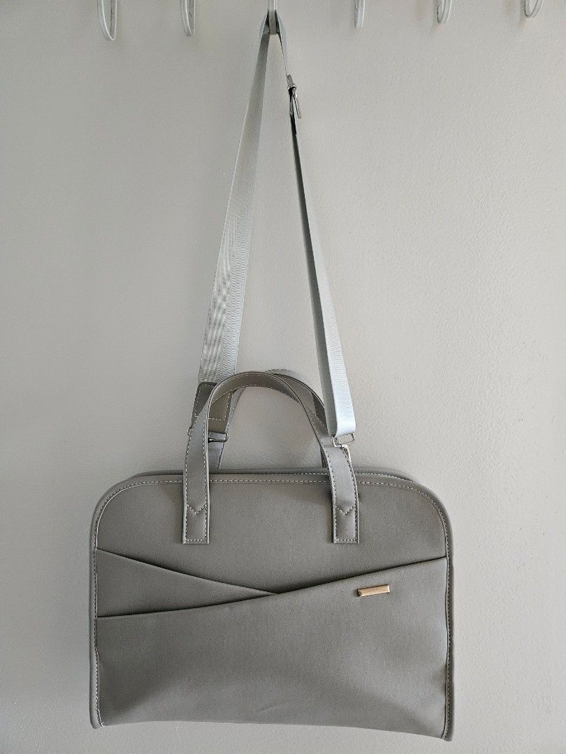 Brand new laptop bag, Computers & Tech, Parts & Accessories, Laptop