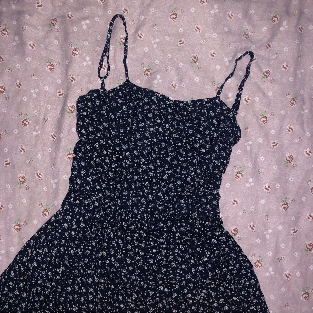 Brandy melville brooke dress hotsell