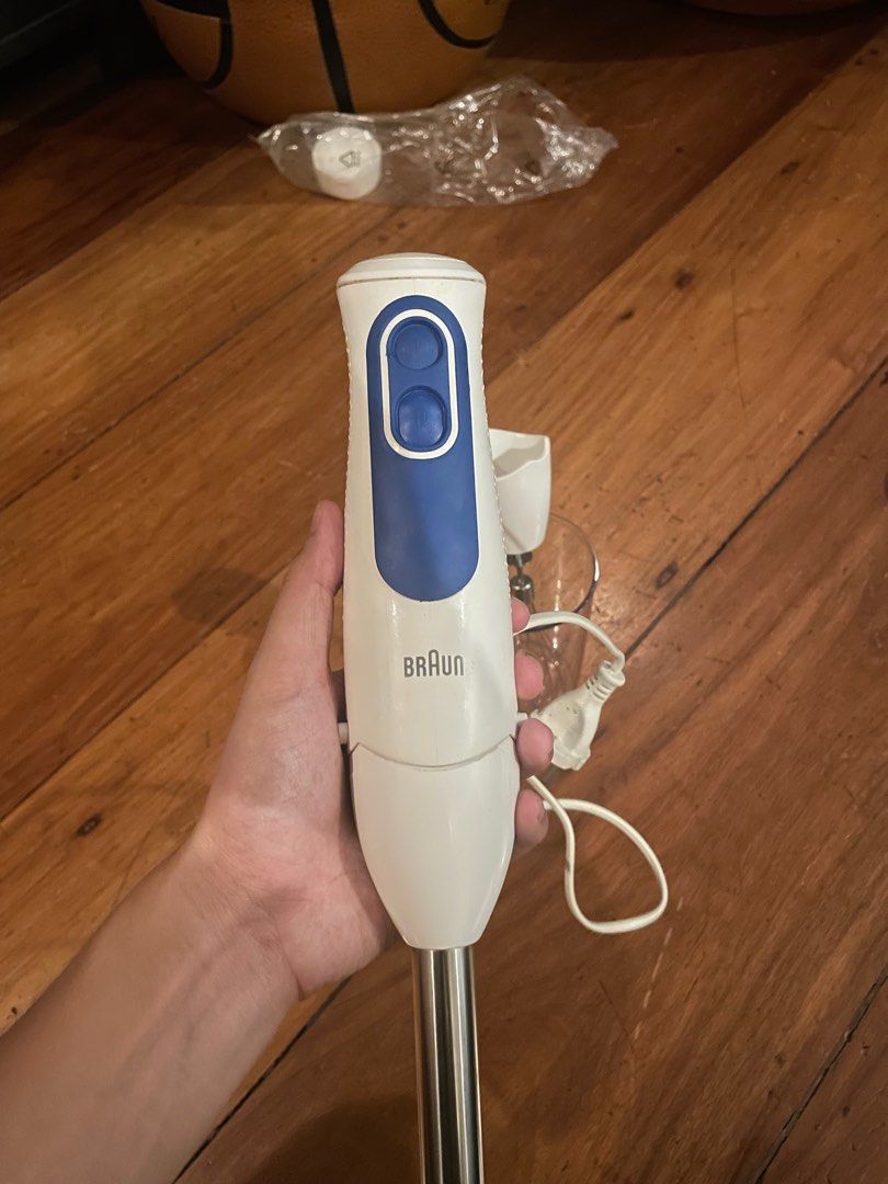 Braun Hand Blender (Category: Juicers, Blenders & Grinders) located in Pasig City. Submitted by garagesellerzz (Listing ID 1326107526, Image 3). Description: Original Price almost 5k. No bowl compartment, only what’s in the picture. Perfectly good condition. 9/10..