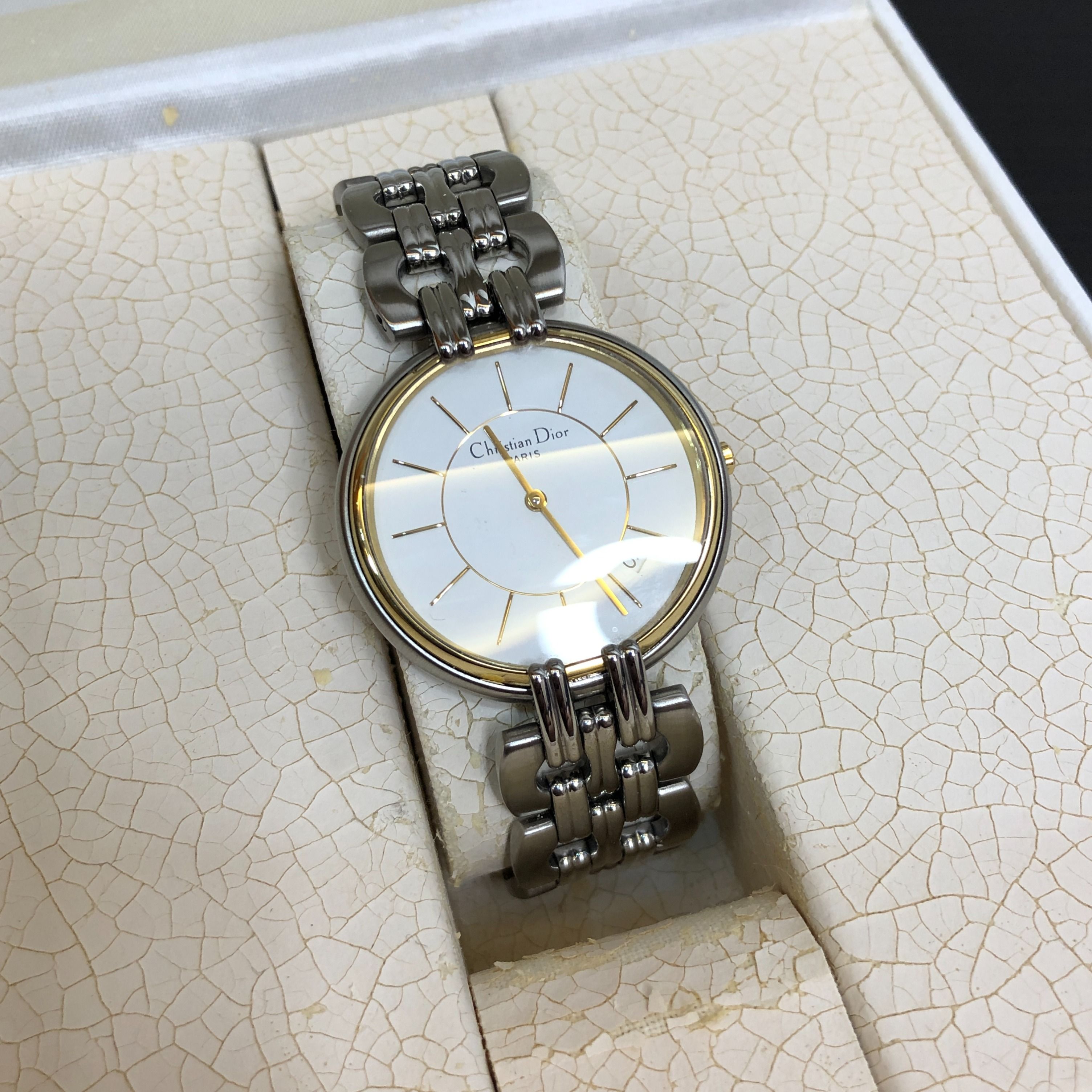 Dior bagheera watch top