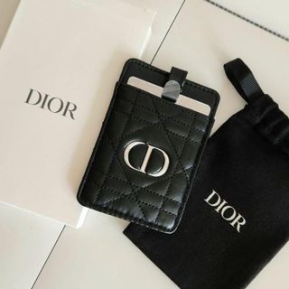 (Category: ) located in . Submitted by thetopspotfashionboutique (Listing ID 1326136051, Image 1). Description: .