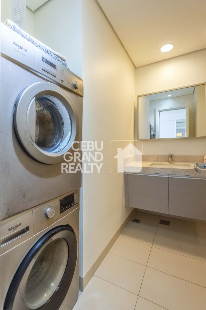 Luxury Homes and Prestigious Properties for Sale - LuxuryEstate.com