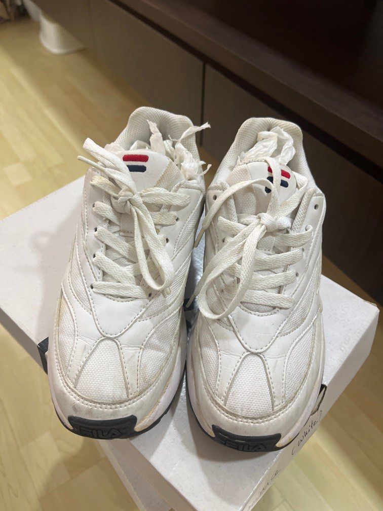 Fila venom beige best sale