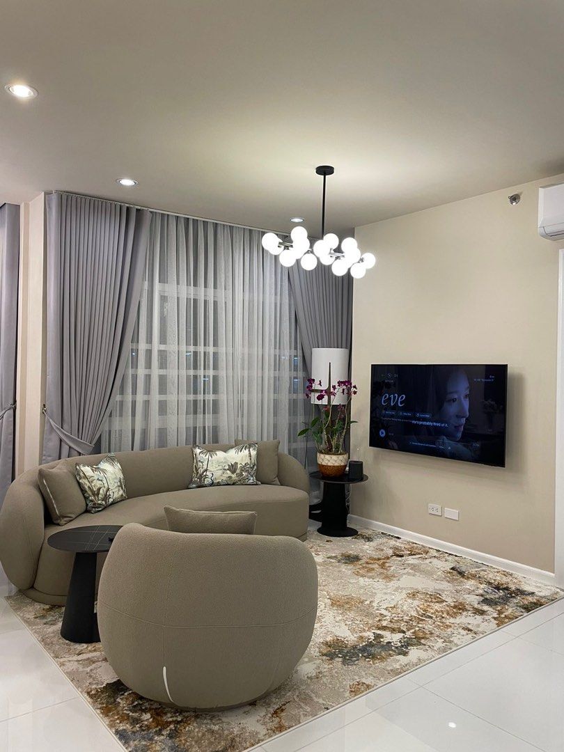 Monthly and Short Term Rental. (Category: Apartments & Condos) located in Manila. Submitted by ManilaFortRealty (Listing ID 1326016891, Image 2). Description: For rent 3 bedroom with maids. 3 toilet plus maid room. 125 sqm. in blue sapphire with parking. Price is negotiable Including utilities and internet And once a week cleaning capacity of 6 persons only For more details please dm me..