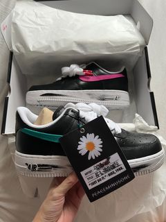 (Category: ) located in . Submitted by snkrhk___ (Listing ID 1325463131, Image 1). Description: .