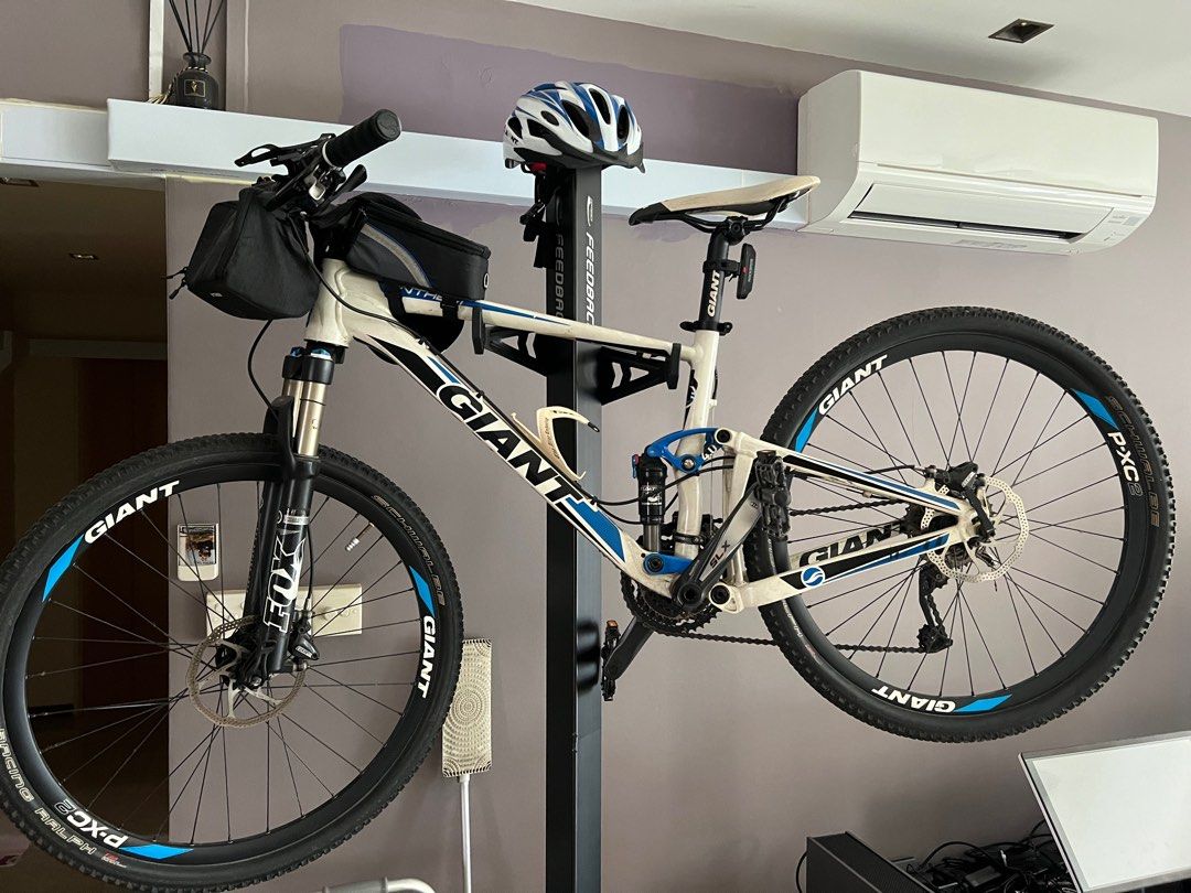 Giant Anthem Full Suspension Sports Equipment Bicycles Parts Bicycles on Carousell