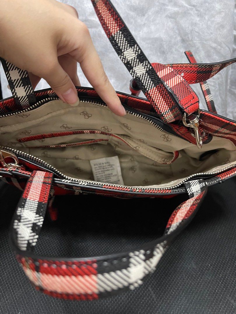 Guess checkered red handbag Women s Fashion Bags Wallets Shoulder Bags on Carousell