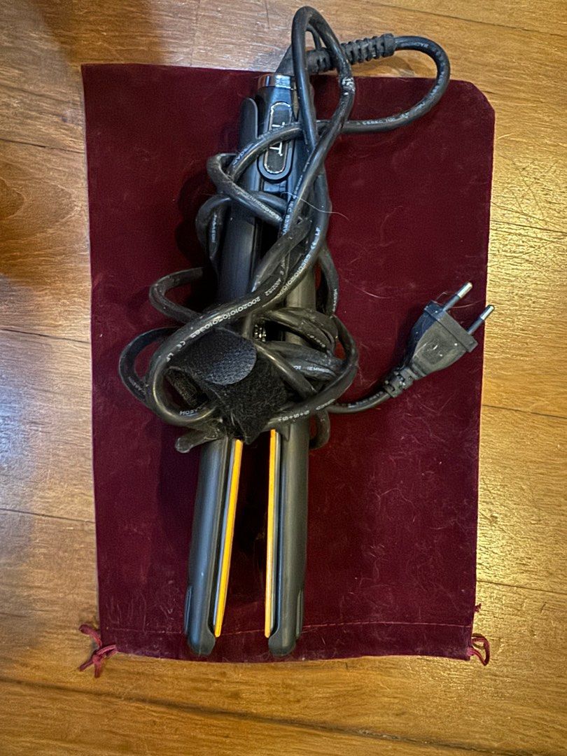 hair iron, Beauty & Personal Care, Hair on Carousell