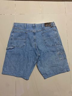 (Category: ) located in . Submitted by tripgotthrift (Listing ID 1326129389, Image 1). Description: .