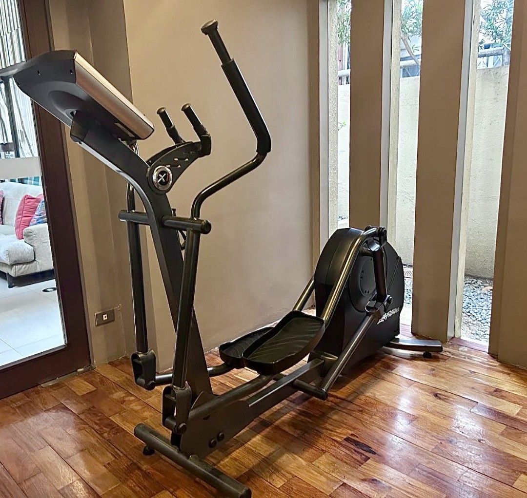 Life fitness x1 elliptical hot sale