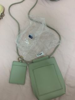 （分類：）位於 。 由 jchanuu08 提交（商品編號 1326095911，圖片 1）。簡介： 。
