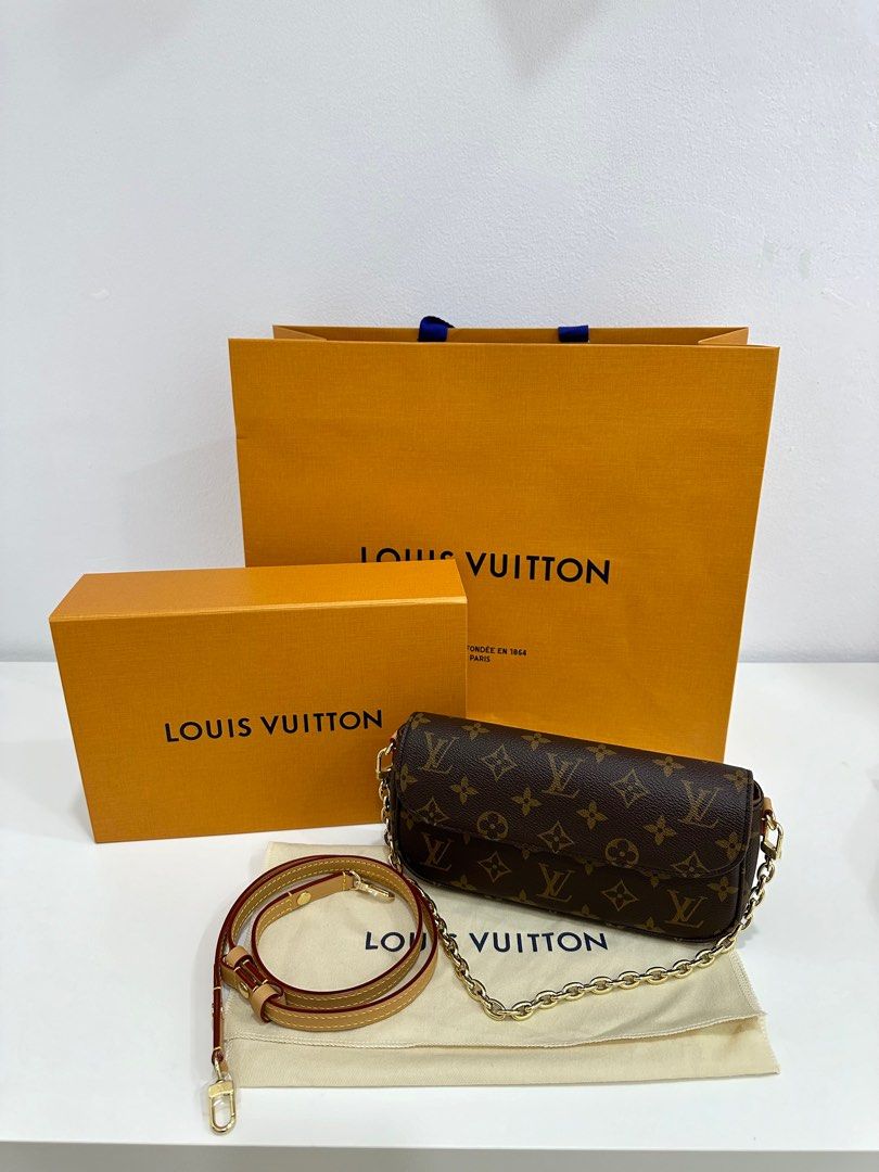 Lv Wallet on Chain Ivy, Luxury, Bags & Wallets on Carousell