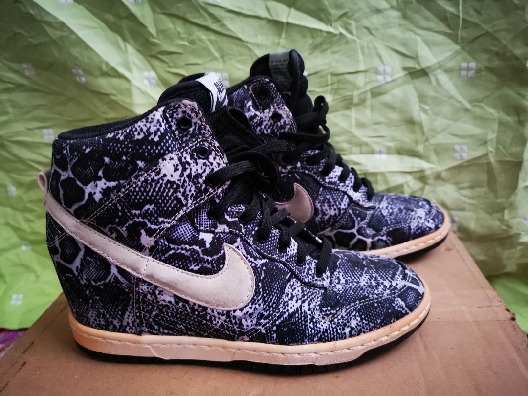 Dunk sky high sale online