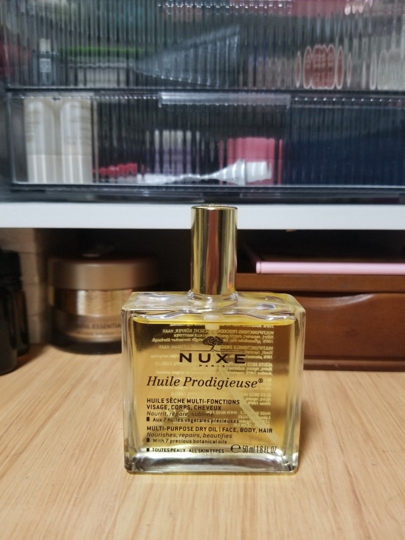 Nuxe Dry Oil 50mL (Category: Body Care) located in Quezon City. Submitted by ladypetiteph (Listing ID 1326094864, Image 1). Description: 💯% Authentic Nuxe Dry Oil For face, hair and body! Personal Preloved 💕 Lightly Used. Around 3mL of 50ml Original scent. Smells divine. 😍 Bought from IG shop: @the_fab_panda for Php1,100 RFS: Decluttering. Need funds. MOP: BDO, Unionbank, GCash, PayPal First to pay basis #inQC #nuxe #dryoil #perfume #bodyoil.